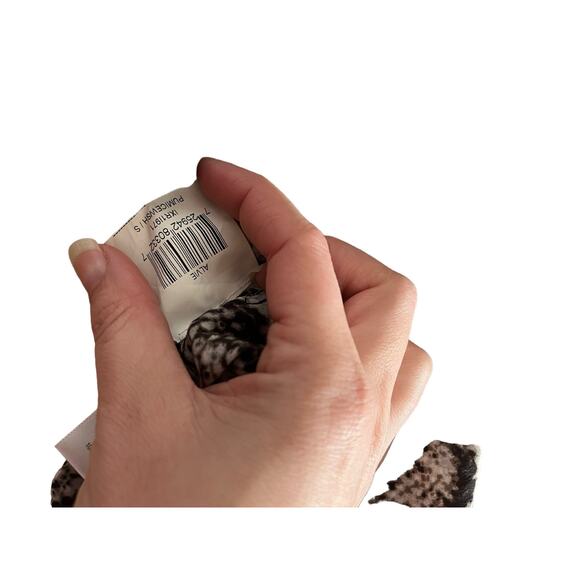 BCBGMaxazria 100% silk short sleeve snake print surplice faux wrap top small - Picture 4 of 5